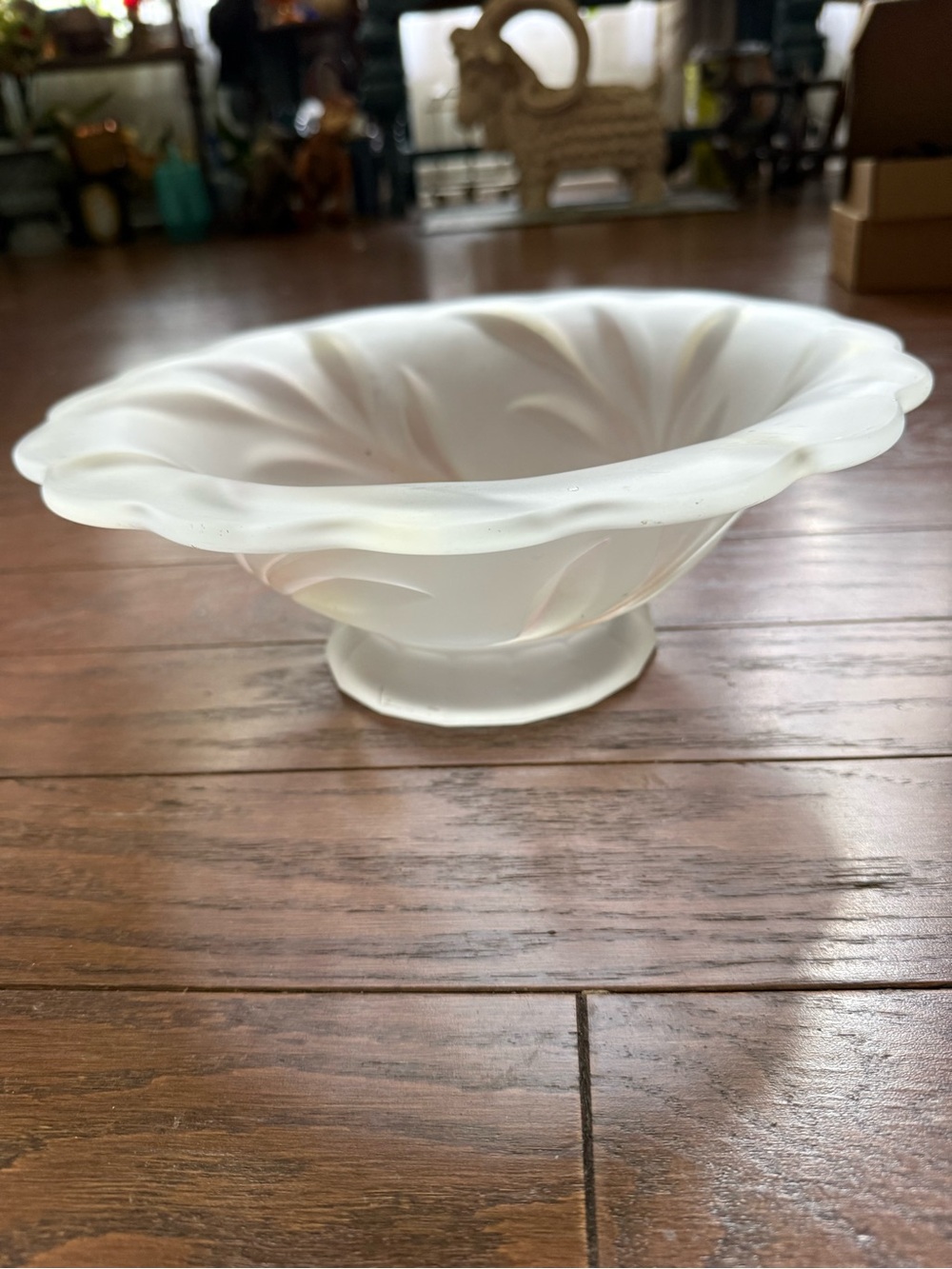 Vintage Indiana Glass "Willow" pattern serving bowl